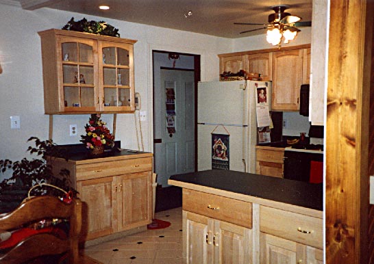 Maple kitchen cabinets