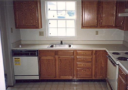 Oak kitchen cabinets