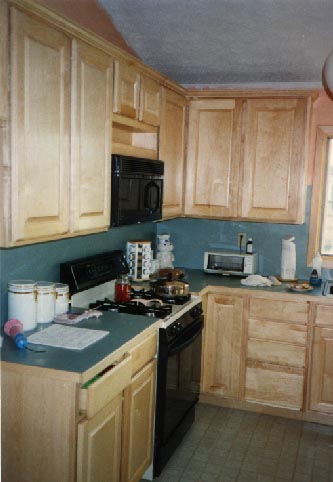 Maple kitchen cabinets